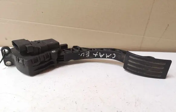 Ford Focus C-MAX Accelerator throttle pedal 3M519F836AF 6PV00864110