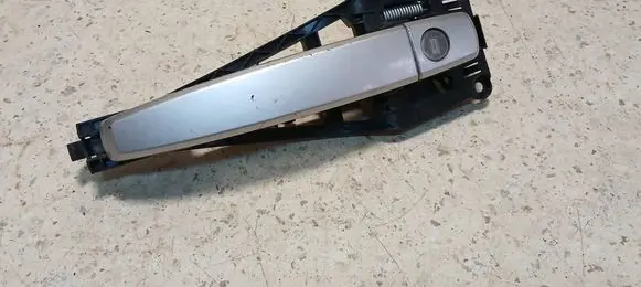 Opel Zafira B Front door exterior handle 24463523