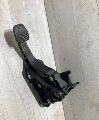 Clutch pedal