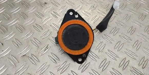 Toyota RAV 4 (XA40) Panel speaker 8616033840 8923009103