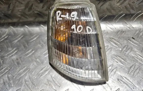 Renault 19 Front indicator light 015511508RC