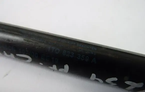Volkswagen Caddy Front bonnet/hood damper/strut 1T0823359A