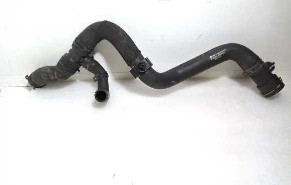 Audi A4 S4 B9 8W Engine coolant pipe/hose 8W0122055B DW023