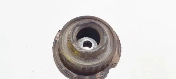Volkswagen PASSAT B5 Coil spring mount 