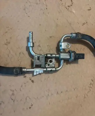 Porsche Macan (95B) Fuel line pipe 94611023501