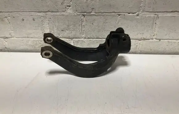 BMW X5 E70 Lower shock absorber bracket 6775086