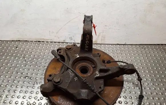 Renault Scenic III - Grand scenic III Front wheel hub spindle knuckle S25056527 400140044R