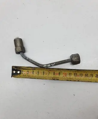 Chrysler Voyager Fuel injector supply line/pipe 
