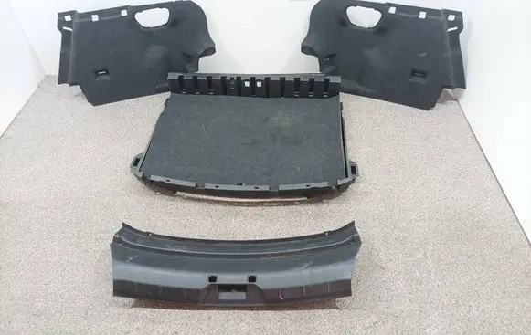Volvo V40 Trunk/boot floor carpet liner 