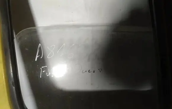 Fiat Ducato Front door window glass four-door as2