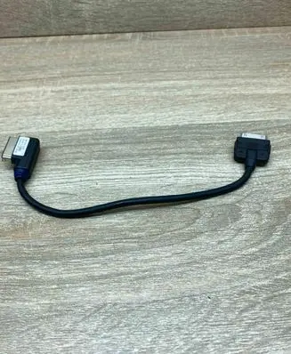 Audi A6 S6 C6 4F iPod connector socket 4F0051510K