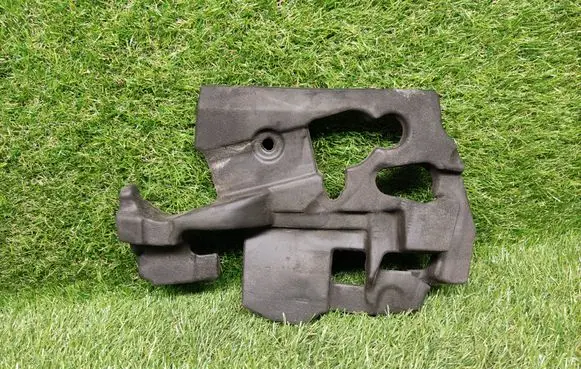 Heat shield in engine bay