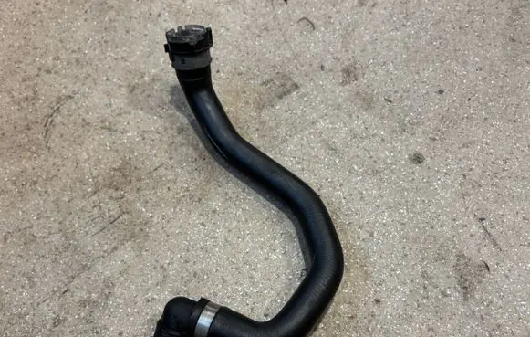 Mercedes-Benz GLE W167 Engine coolant pipe/hose A1675016203