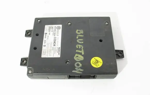 Volkswagen Golf V Bluetooth control unit module Array