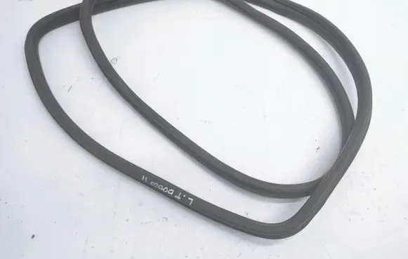 Fiat Doblo Rear door rubber seal (on body) 