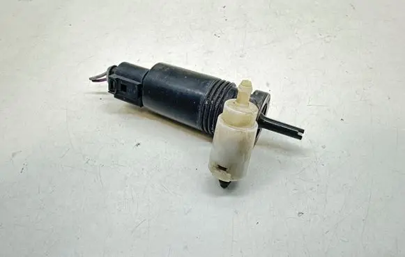 Mercedes-Benz B W246 W242 Windscreen/windshield washer pump 1017634 1201121D
