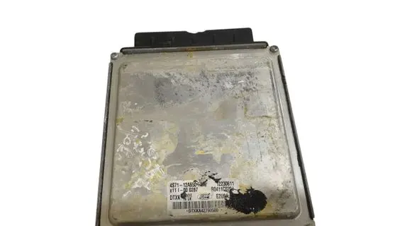 Ford Mondeo Mk III Engine control unit/module 4S7112A650MC R0411C020J 12230611