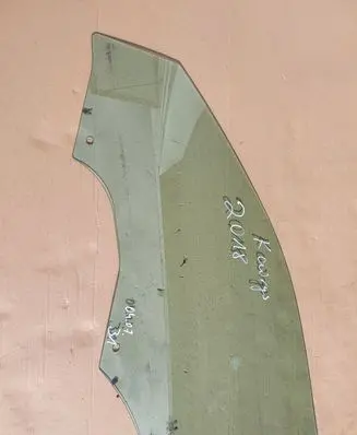 Skoda Superb B8 (3V) Front door window glass four-door 3V0845201
