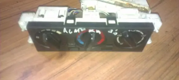 Nissan Almera Climate control unit