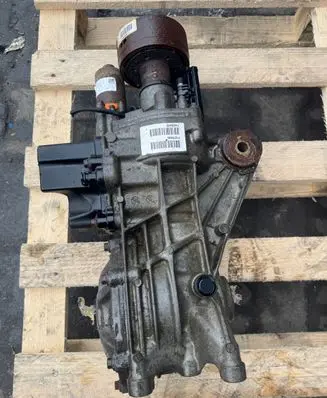 Volvo S90, V90 Rear differential P1216684