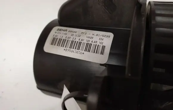 Citroen C4 I Heater fan/blower B95063036 B9506
