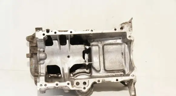 Toyota Yaris Oil sump
