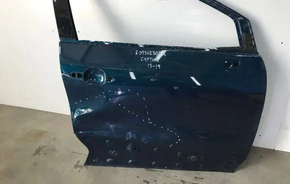 Renault Captur Front door