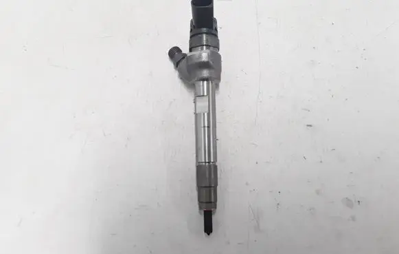 BMW 5 F10 F11 Fuel injector 8514148