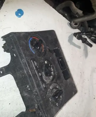 Opel Zafira A Climate control unit