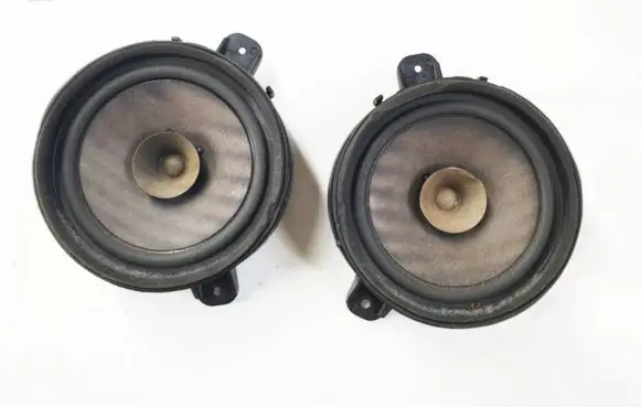 Mitsubishi Grandis Front door high frequency speaker MR986442 EAS16P651C3 4220B2