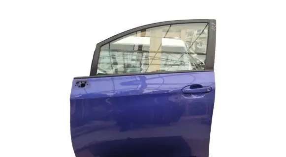 Toyota Verso-S Front door