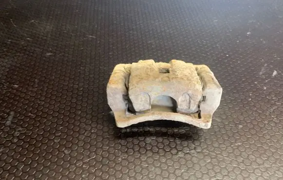 KIA Sorento Rear brake caliper 