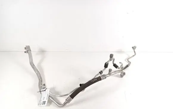 BMW 2 F46 Air conditioning (A/C) pipe/hose 6805433