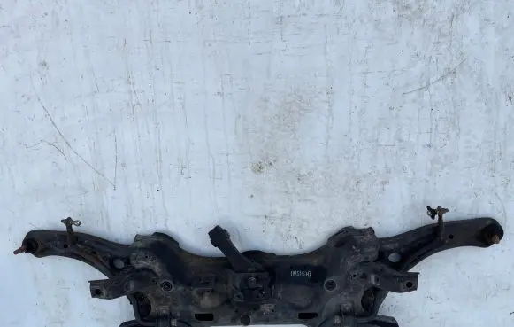 Honda Insight Front subframe