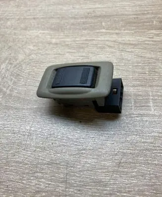 Mazda 626 Electric window control switch GE4T66380C C8HD9705