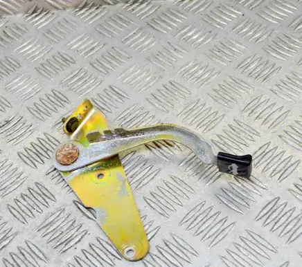Engine bonnet (hood) release handle