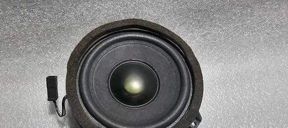 Audi TT Mk1 Rear door speaker 8N8035401