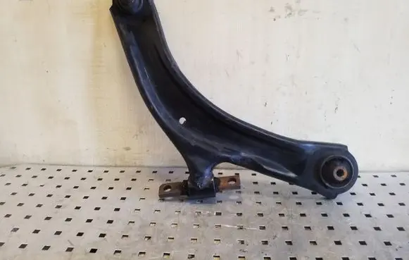 Nissan X-Trail T31 Front lower control arm/wishbone