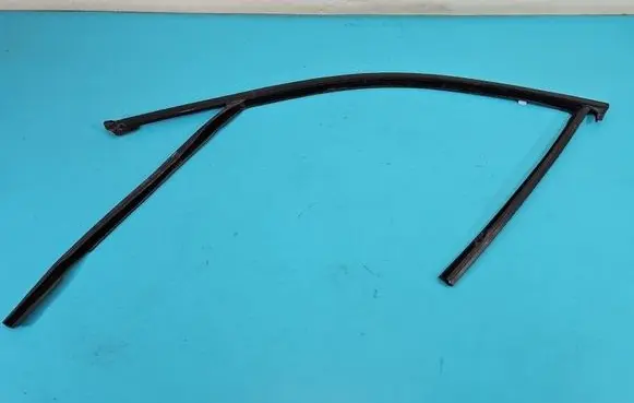 BMW iX3 G08 Front door rubber seal 739342 IMPRK1518864