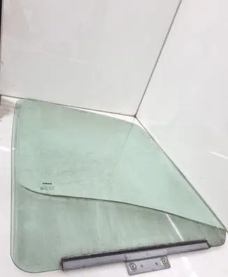 Iveco Daily 35 - 40.10 Front door window/glass (coupe) AS2