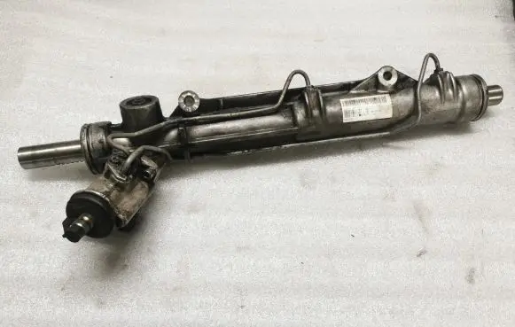 BMW X3 E83 Steering rack 7853974381