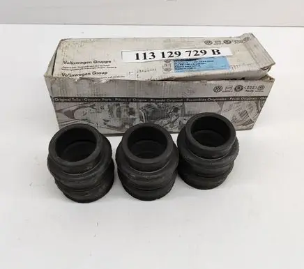Volkswagen I LT Other body part 113129729B