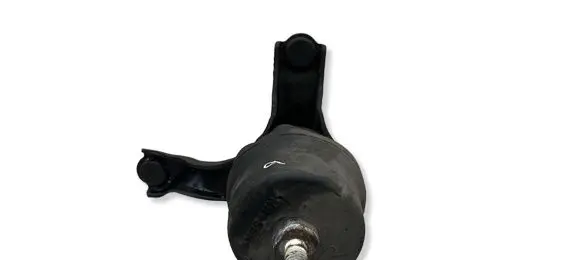 Lexus RX 450H Engine mount bracket 