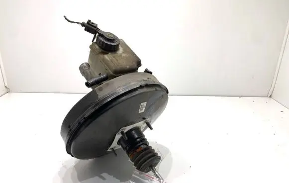 Volkswagen Golf V Brake booster 1K1614105AE