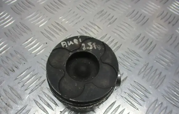 Audi A6 S6 C5 4B Piston 