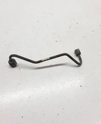 Fuel injector supply line/pipe