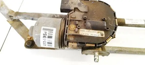 Skoda Octavia Mk2 (1Z) Wiper motor 1Z1955119C