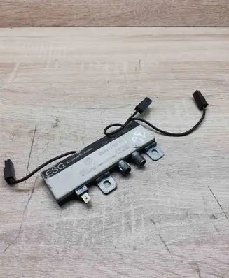 BMW 3 E36 Aerial antenna amplifier 1387751