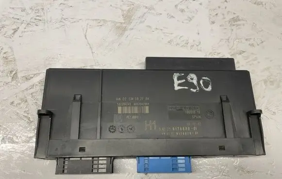 BMW 3 E90 E91 Central body control module 9176880 10681810 9057042004