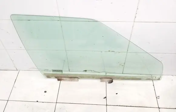 Volvo S70 V70 V70 XC Front door window glass four-door 43R00024 AS2